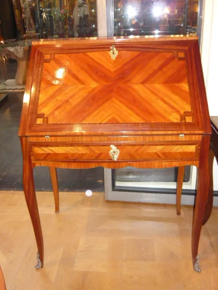 LOUIS XV STYLE SLOPE TOP SCHREIBTISCH