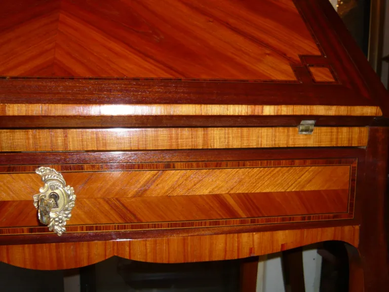 LOUIS XV STYLE SLOPE TOP SCHREIBTISCH