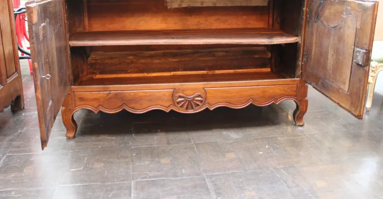 Bahut Louis XV en chêne