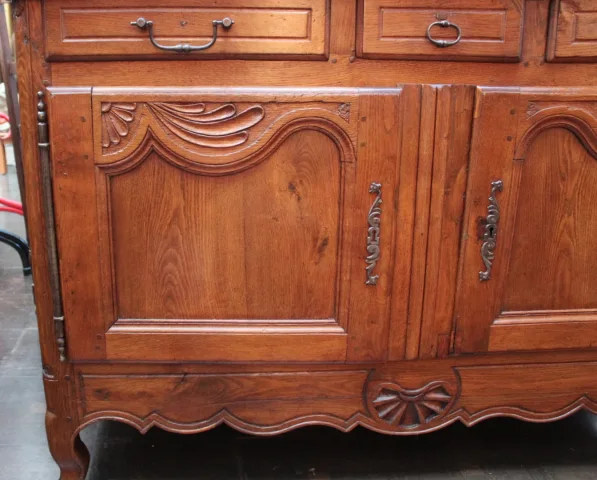 Bahut Louis XV en chêne