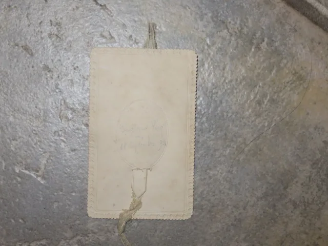 Image pieuse en dentelle et à système époque début 20ème.