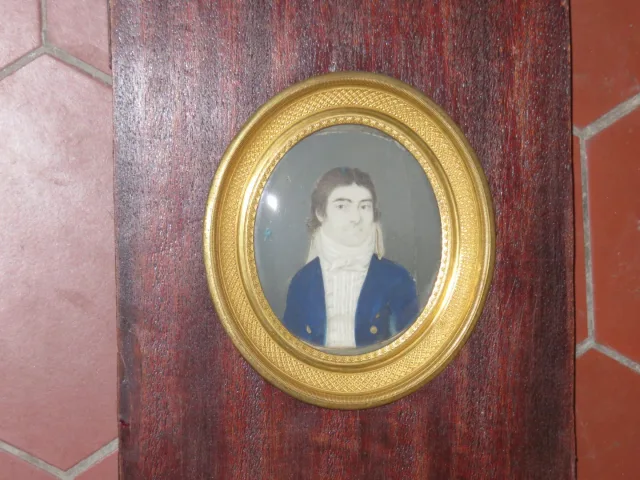 Buste d'un Homme, Miniature Sur Ivoire, époque Fin 18ème.