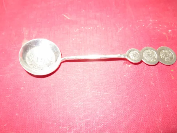 Onze Cuillères En Argent, époque Fin 19ème.