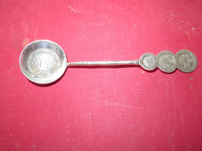 Onze Cuillères En Argent, époque Fin 19ème.