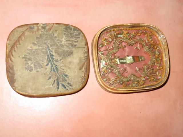 18. C RELIQUARY