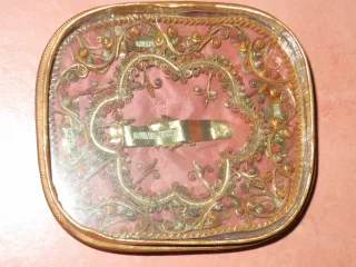 18. C RELIQUARY