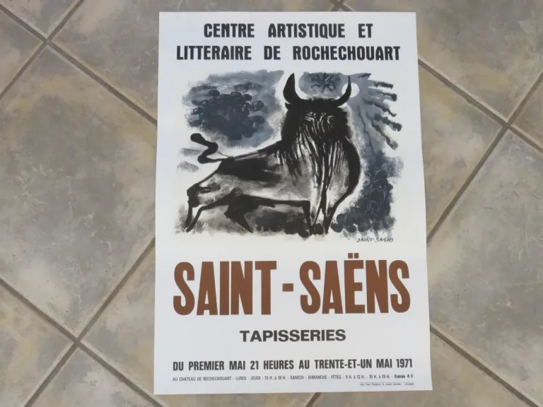 Lot de 100 affiches d'expositions  au Chateau de Rochechouart époque  20 ème.