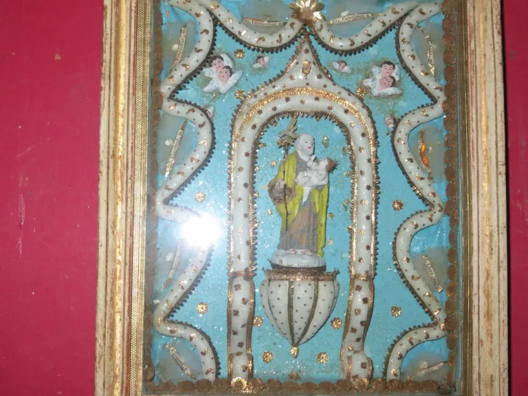 Un Cadre Reliquaires Avec St Joseph Et l'Enfant Jésus, époque Début 19ème.