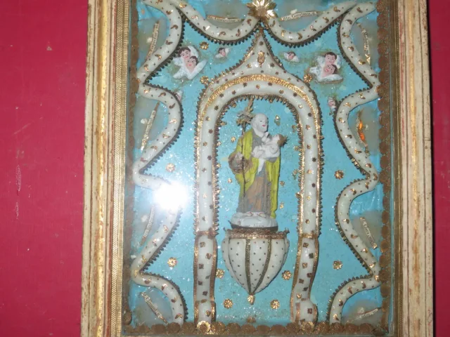 Un Cadre Reliquaires Avec St Joseph Et l'Enfant Jésus, époque Début 19ème.