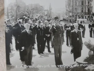 Foto originale de Charles de Gaule à Brest en 1945.