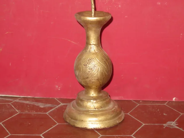 GILTWOOD VASE WITH FLOWER