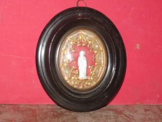 19. C RELIQUARY