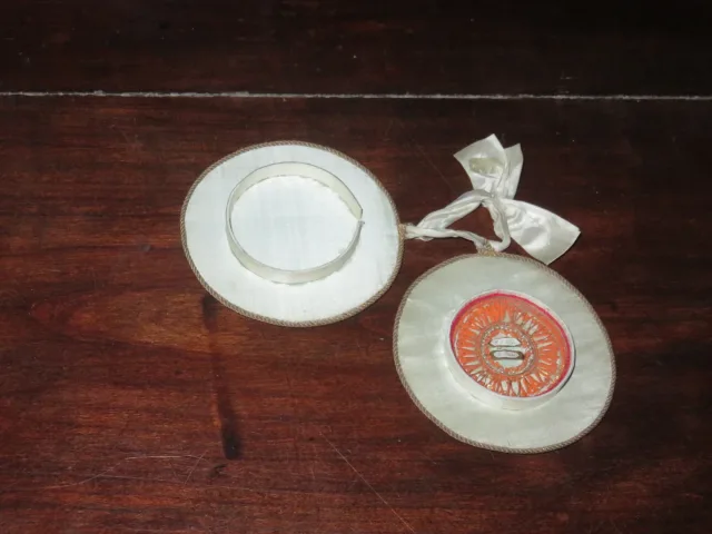 Médaillon Reliquaire, époque 19ème.