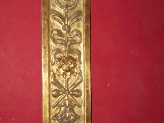 PAIR OF GOLD LEAF ELEMENTS