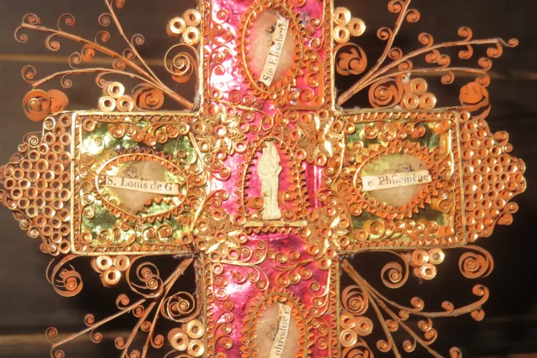 CROCIFISSO RELIQUIARIO DEL XIX SECOLO
