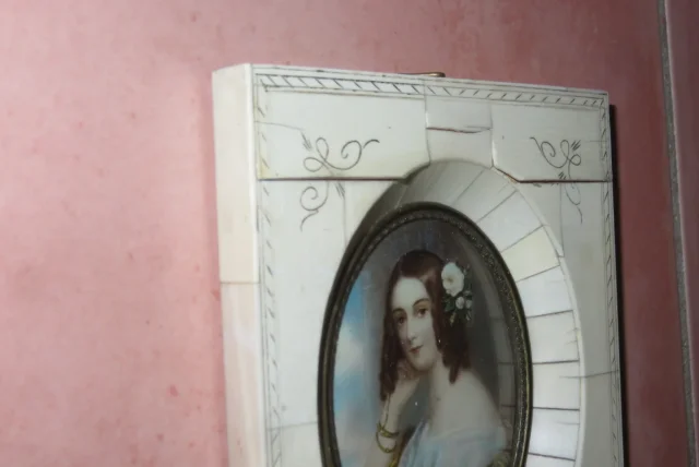 MINIATUUR IN IVOOR FRAME