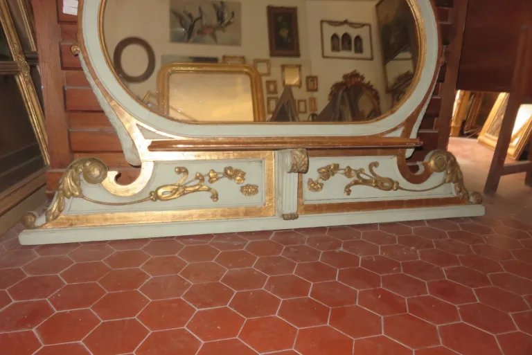 ITALIENISCHER SPIEGEL