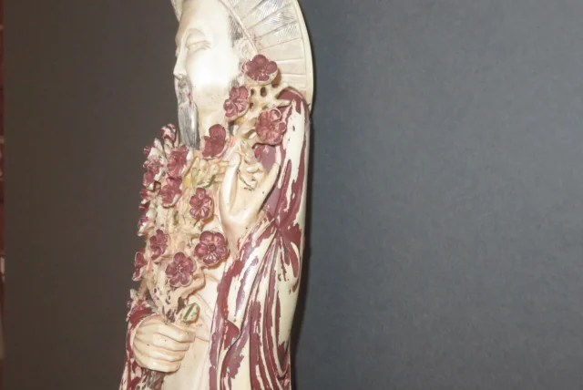 Statuette d' Immortel  en Ivoire, époque 20ème.