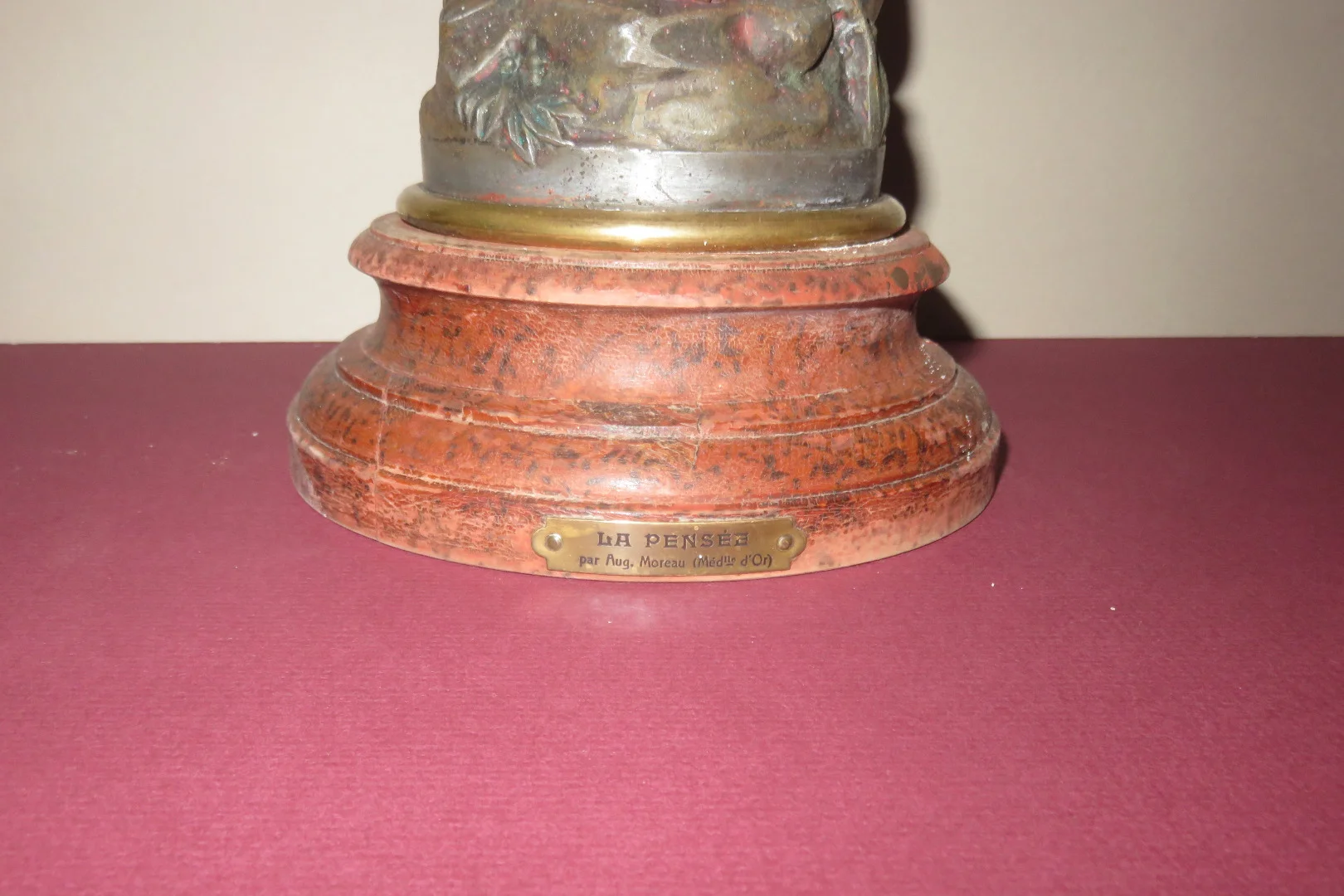 La " Mélodie " et la " Pensée ",paire de statues en régule, signée Moreau, époque fin 19ème.