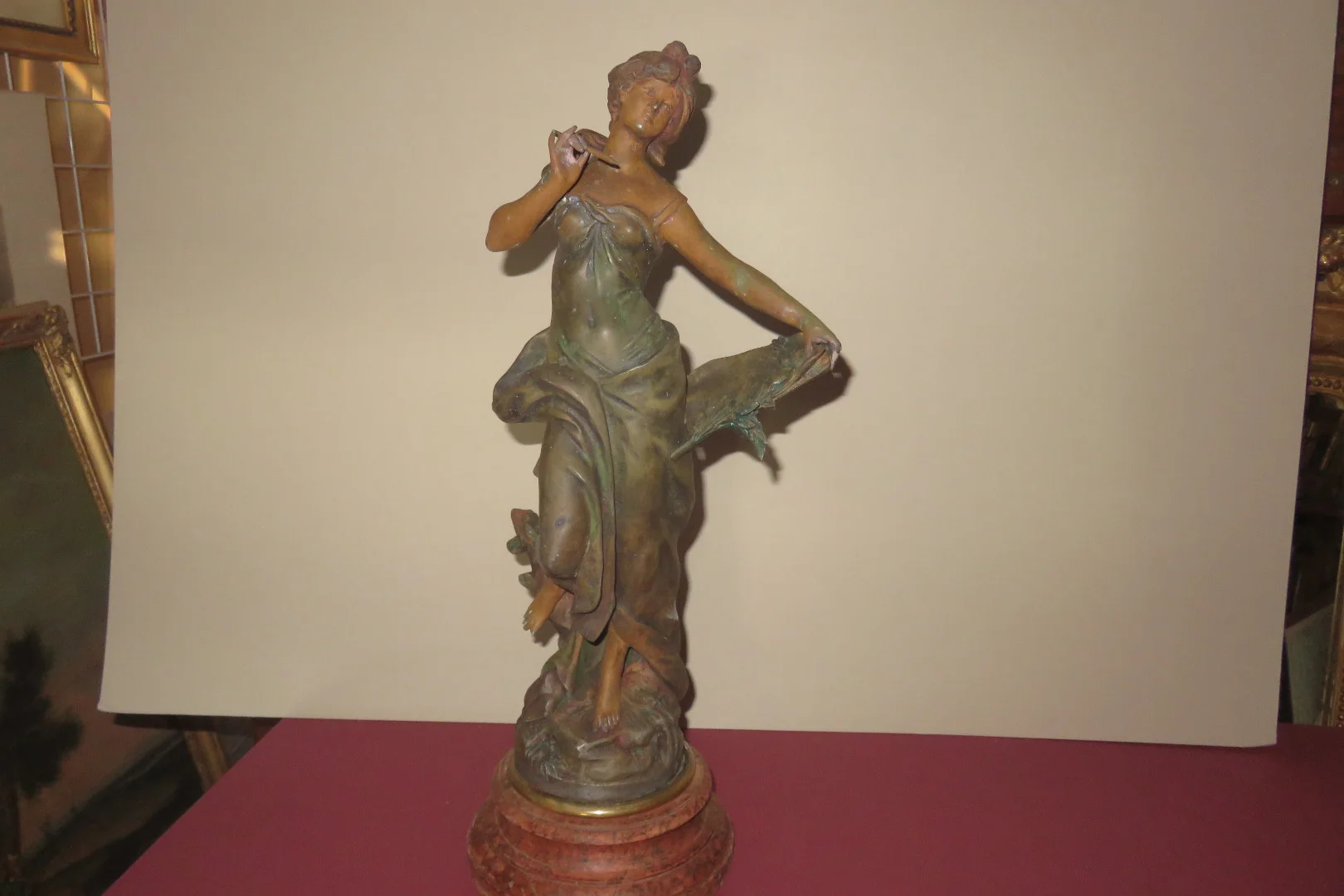 La " Mélodie " et la " Pensée ",paire de statues en régule, signée Moreau, époque fin 19ème.