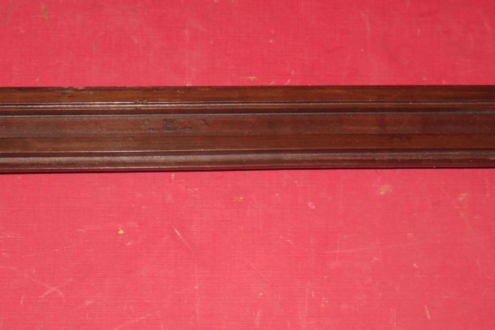 Cadre Des Années 40 En Bois Et  Doré.