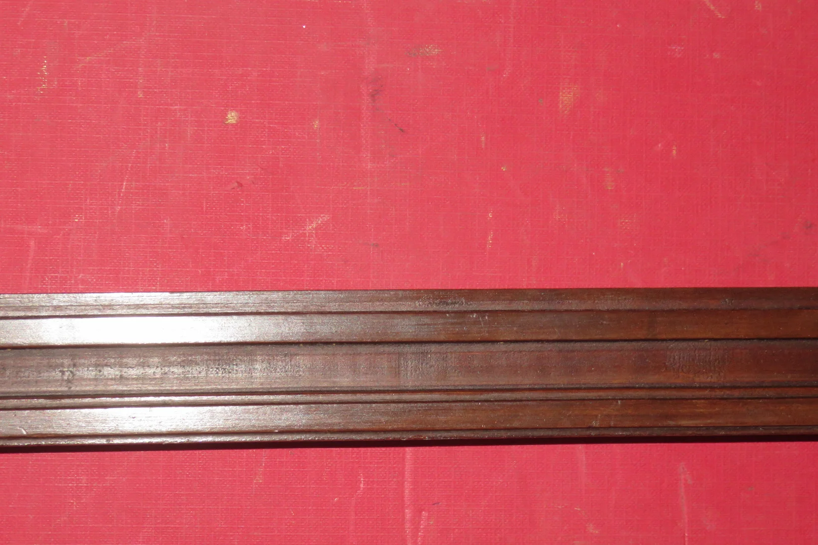 Cadre Des Années 40 En Bois Et  Doré.