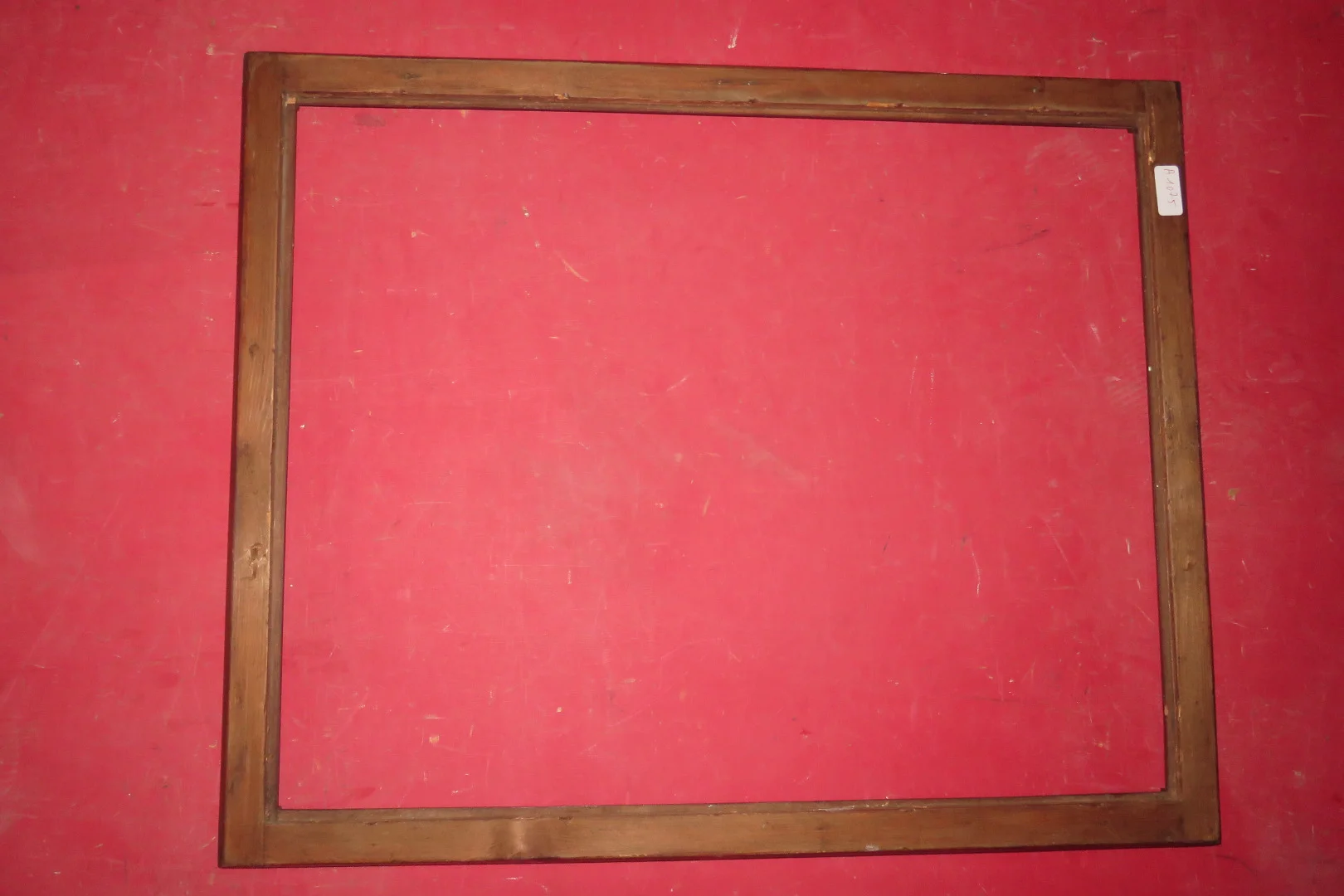Cadre Des Années 40 En Bois Et  Doré.
