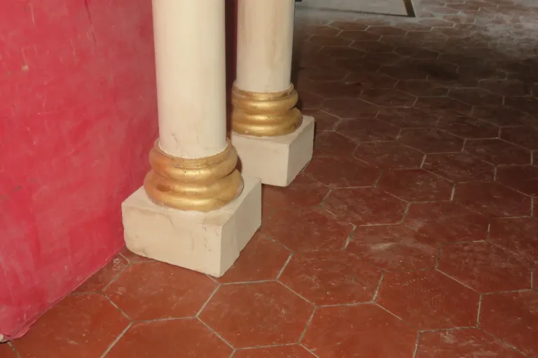 PAAR DER SPALTEN DES 19. JAHRHUNDERTS