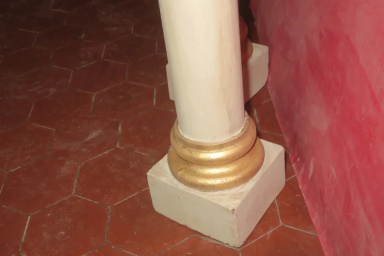 PAAR DER SPALTEN DES 19. JAHRHUNDERTS
