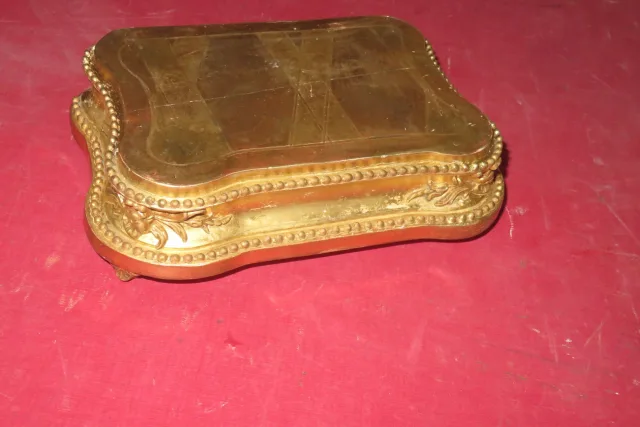 GILTWOOD PEDESTALS