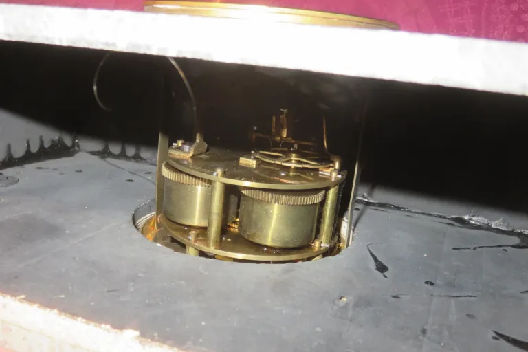 Pendule époque 1920,  Art Déco En Marbre.