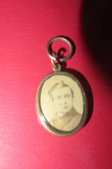 Médaillon  Maçonnique En Or,  époque 19ème.