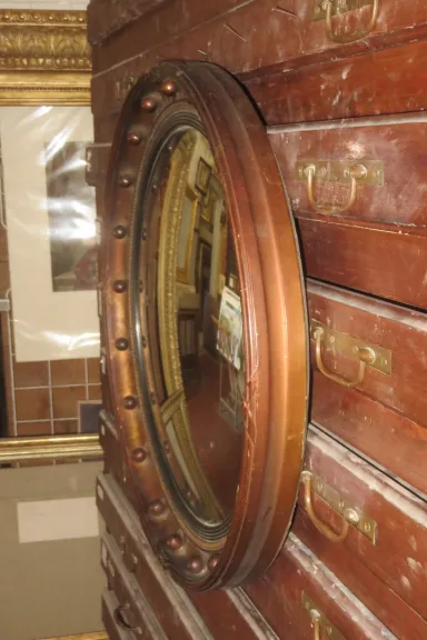 Grand Miroir Sorcière,  en bois doré,  époque Début 20 ème.
