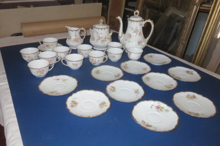 LIMOGES PORSELEIN KOFFIESERVICE