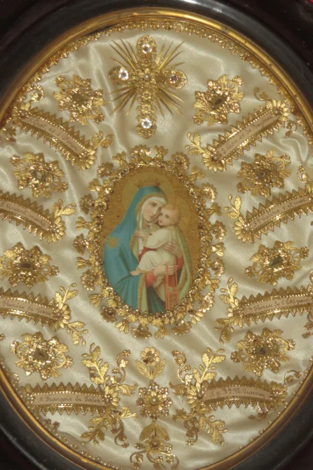 РЕЛИКВАРИЙ В РАМЕ XIX ВЕКА