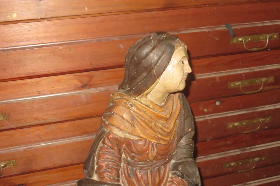 HOLZSKULPTUR AUS DEM 18. JAHRHUNDERT