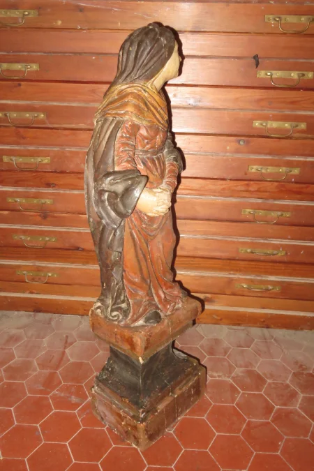 HOLZSKULPTUR AUS DEM 18. JAHRHUNDERT