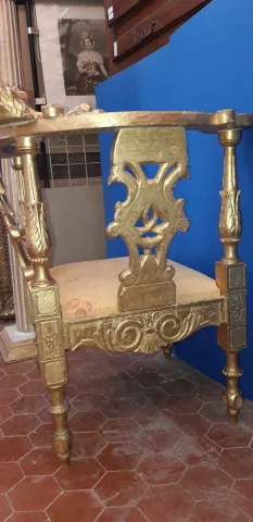 Fauteuil d'Angle époque 19ème, En Bois Doré.