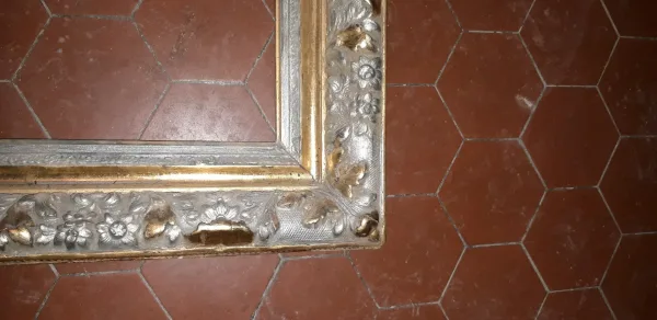 Cadre époque 19ème, En Bois Doré Et Argenté.