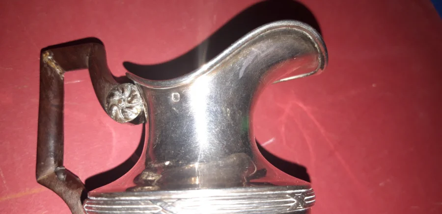 Pot à Lait En Argent, époque 19ème.