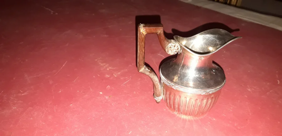 Pot à Lait En Argent, époque 19ème.