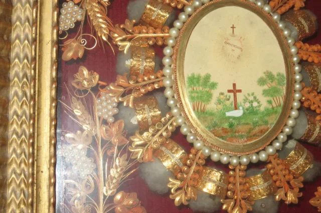 RELIQUARY FRAME