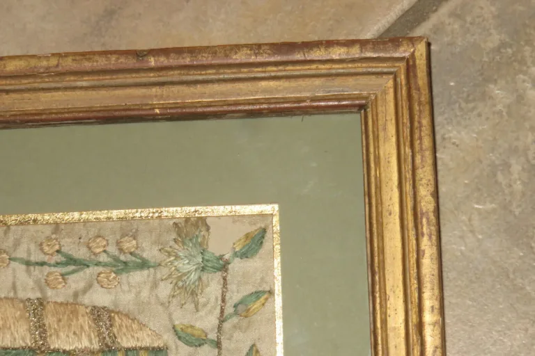 Saint- Suaire En Tissu Brodé, époque 18ème.