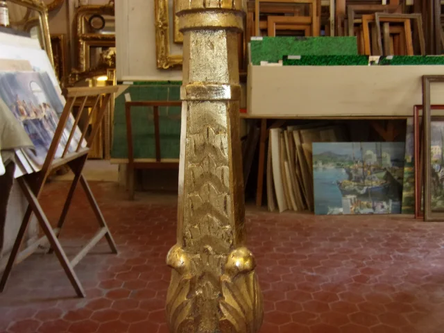 PAIR OF FLARE HOLDERS