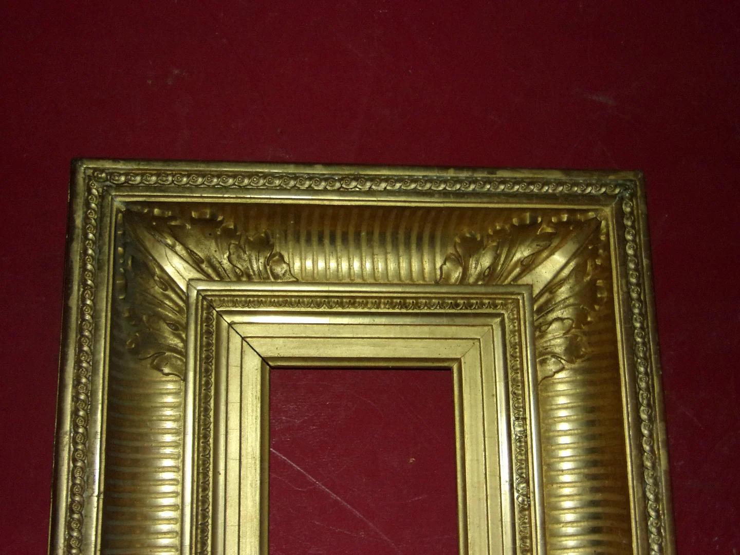 NEGENTIENDE EEUWSE FRAME