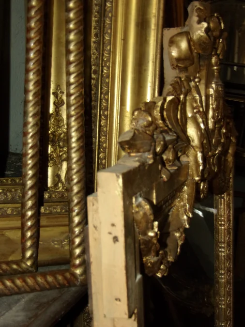 Miroir à Fronton, époque 19ème, En Bois Doré.