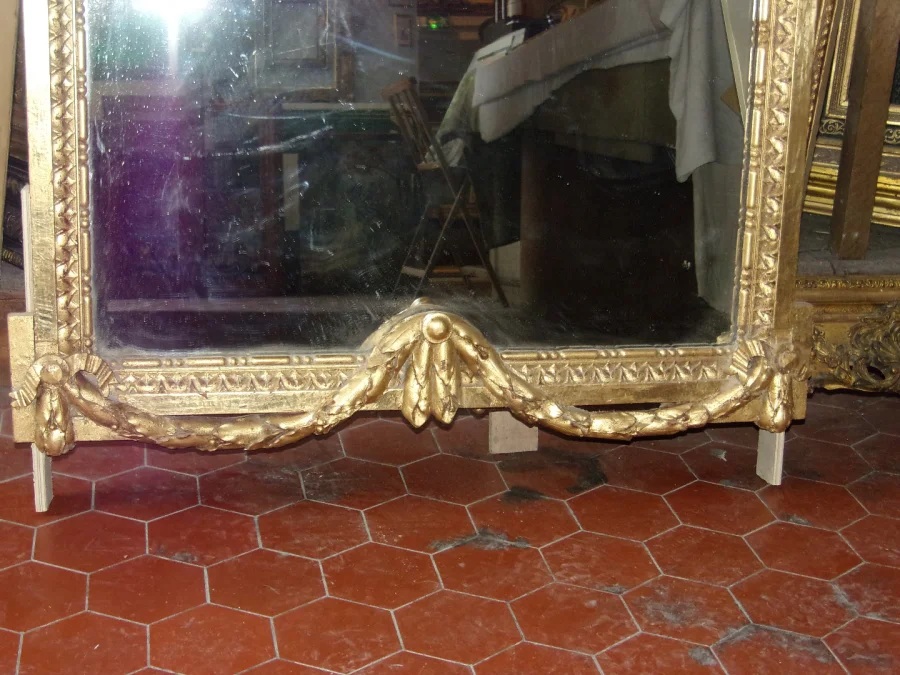 Miroir à Fronton, époque 19ème, En Bois Doré.