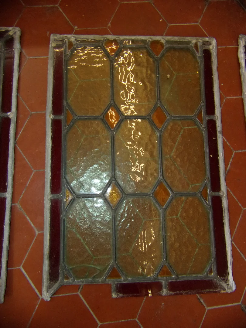 Ensemble de vitraux époque 19ème.