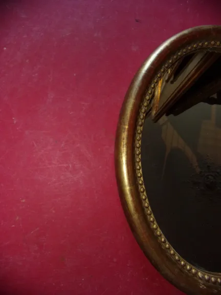 Petit Miroir Ovale  époque 19ème, En Bois Doré.