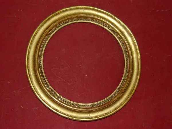 Cadre Rond, époque 19ème, En Bois Doré.